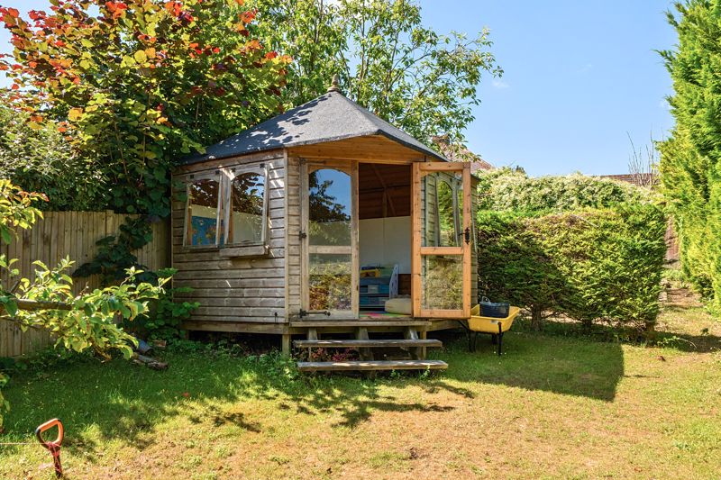 Garden shed- click for photo gallery